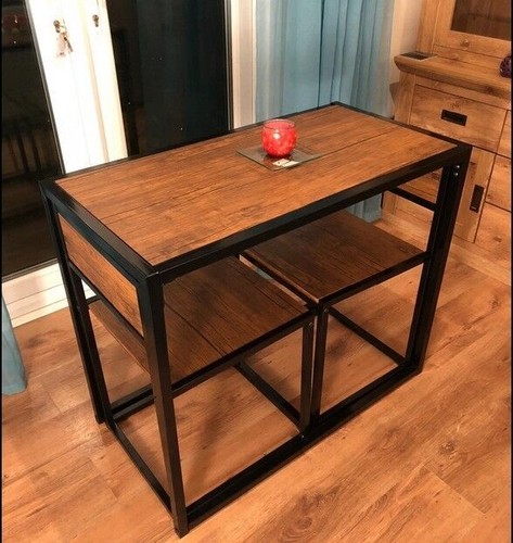 Small table and chairs - small, 2